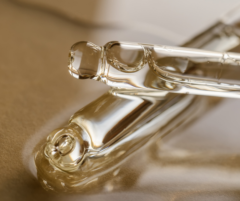 ¿Se puede usar retinol y vitamina C? Guía completa para combinar estos potentes activos